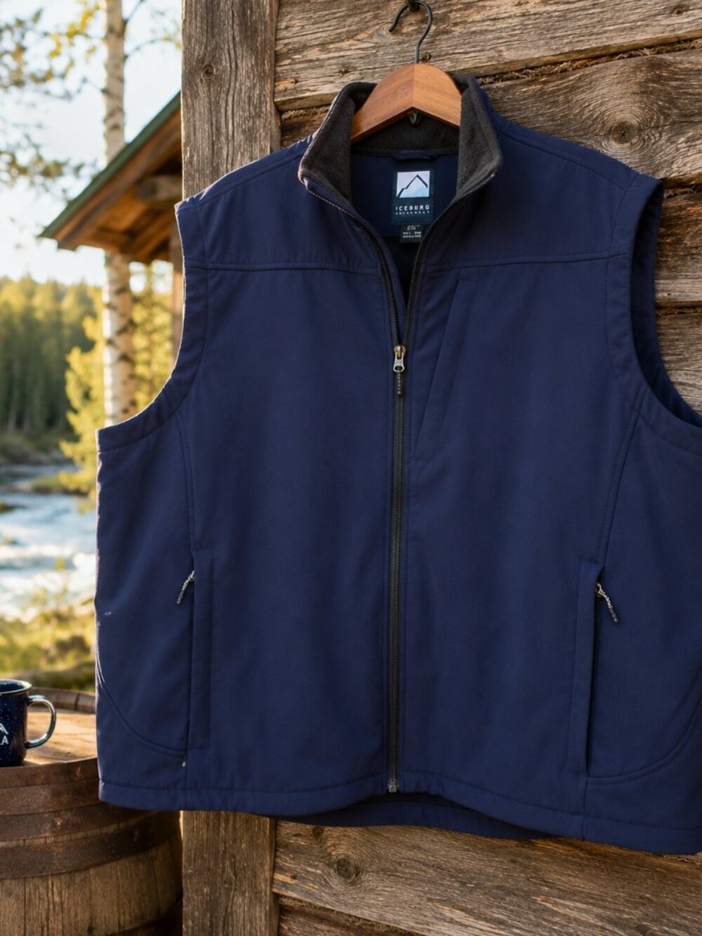 Iceburg Outerwear Navy Softshell Fleece Lined Vest 2XL Full Zip Outdoor Hiking